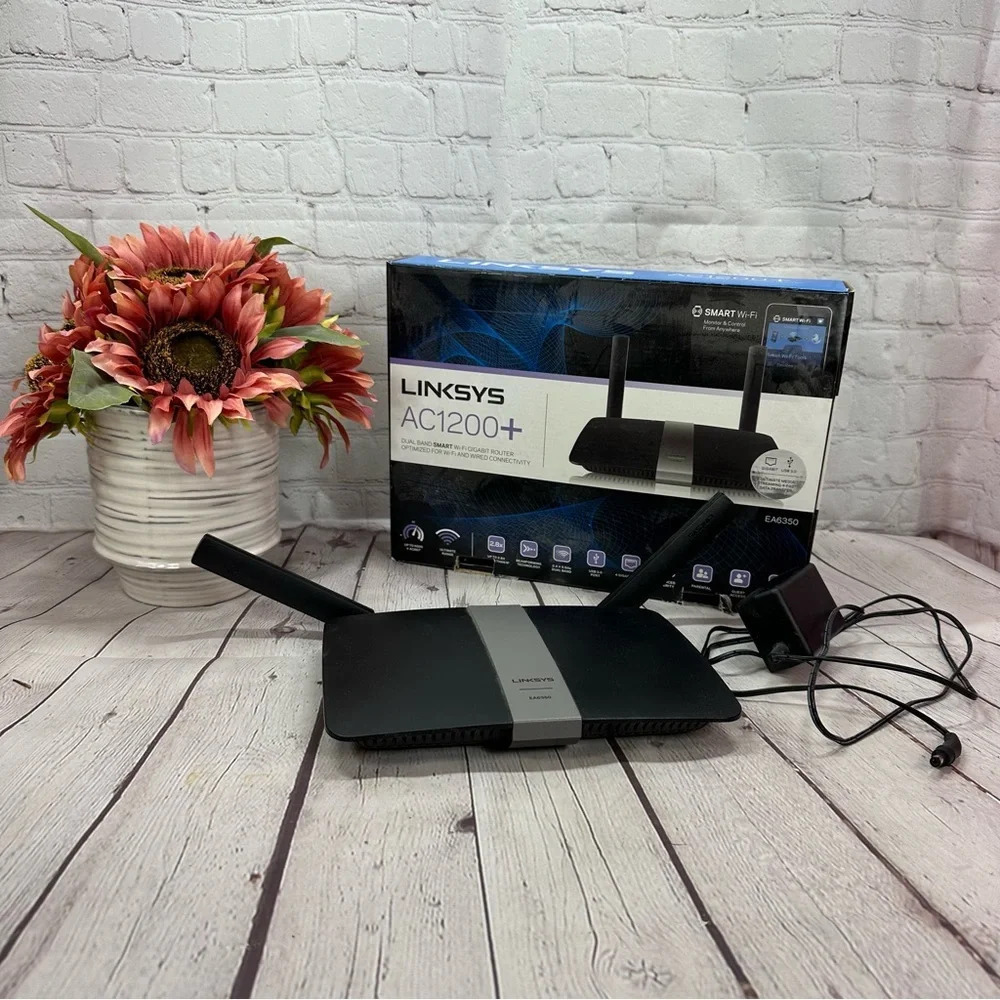 lynksys AC1200+ dual band smart wi-fi router